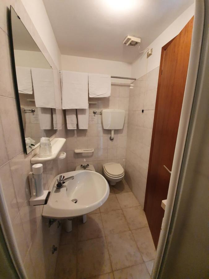 Albergo Speranza Spiazzi Di Monte Baldo Spiazzi Di Caprino Экстерьер фото